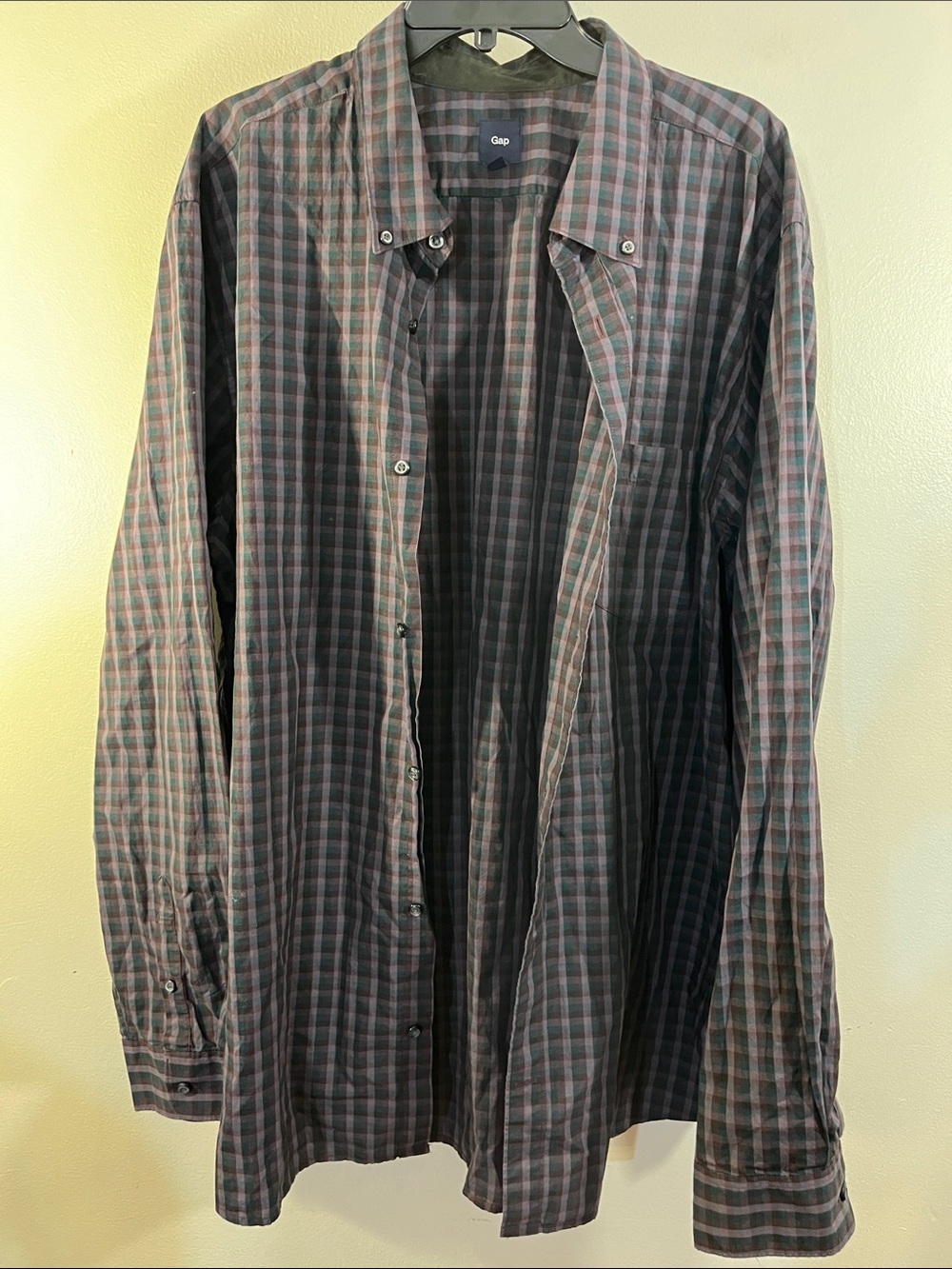 GAP Men’s Button-Down Plaid Shirt - Black & Green